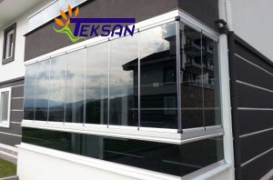 Maltepe Giyotin Cam Balkon